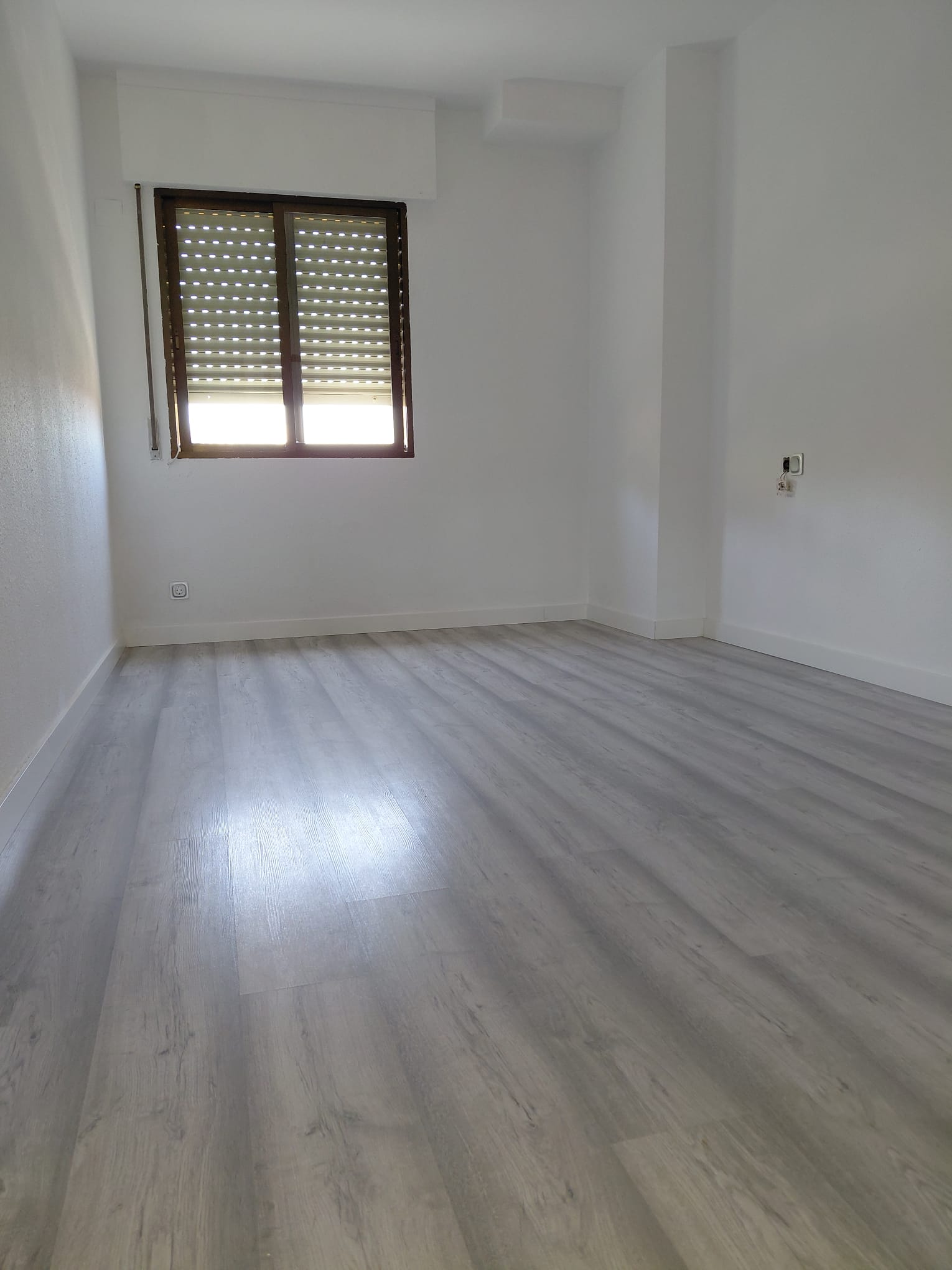 Imagen 1 de PISO DE 4 DORMITORIOS EN VILLAMEDIANA 