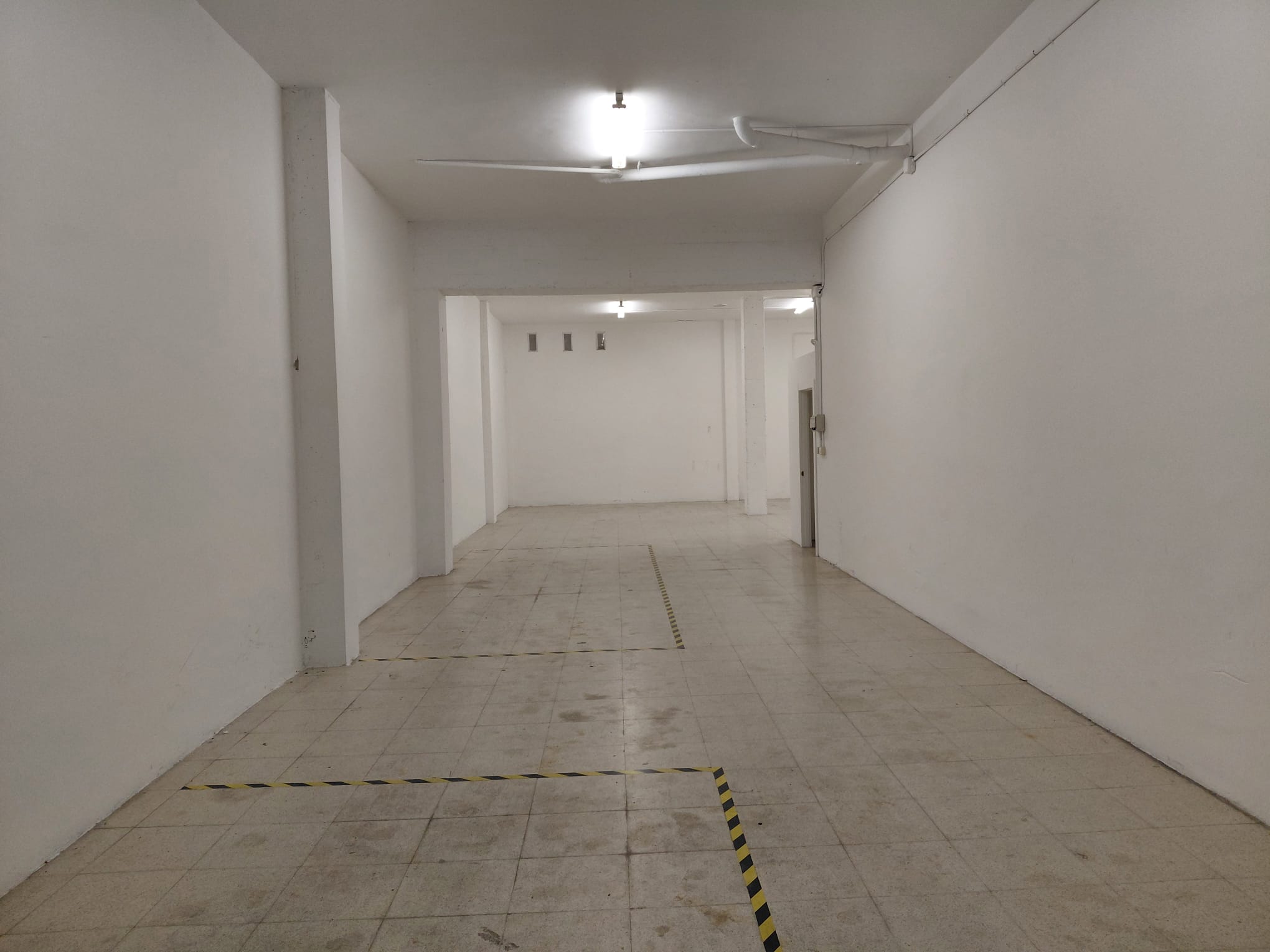 Imagen 1 de LOCAL COMERCIAL REFORMADO EN EL CENTRO 