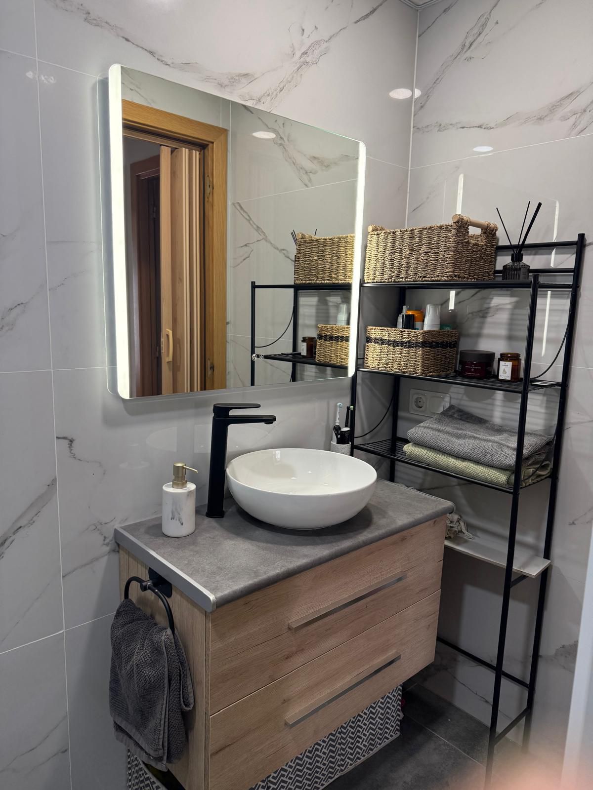 Imagen 3 de BAJO CON GRAN TERRAZA EN VILLAMEDIANA