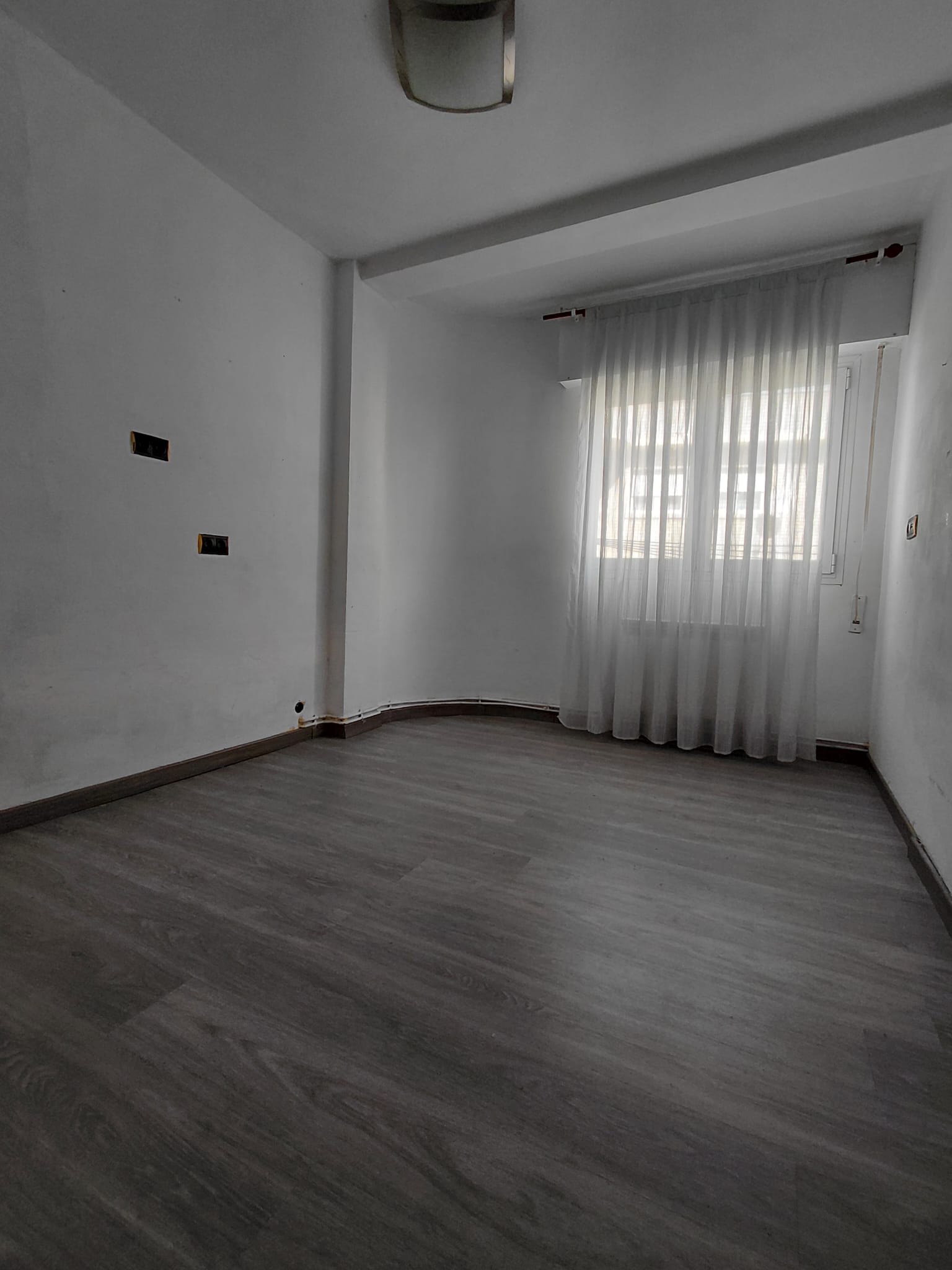 Imagen 3 de PISO PARA REFORMAR EN AVENIDA DE BURGOS